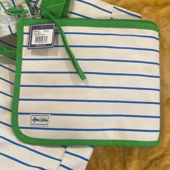 🆕Ame & Lulu Land to Sand Beach Tote. NWT - Picture 8 of 16